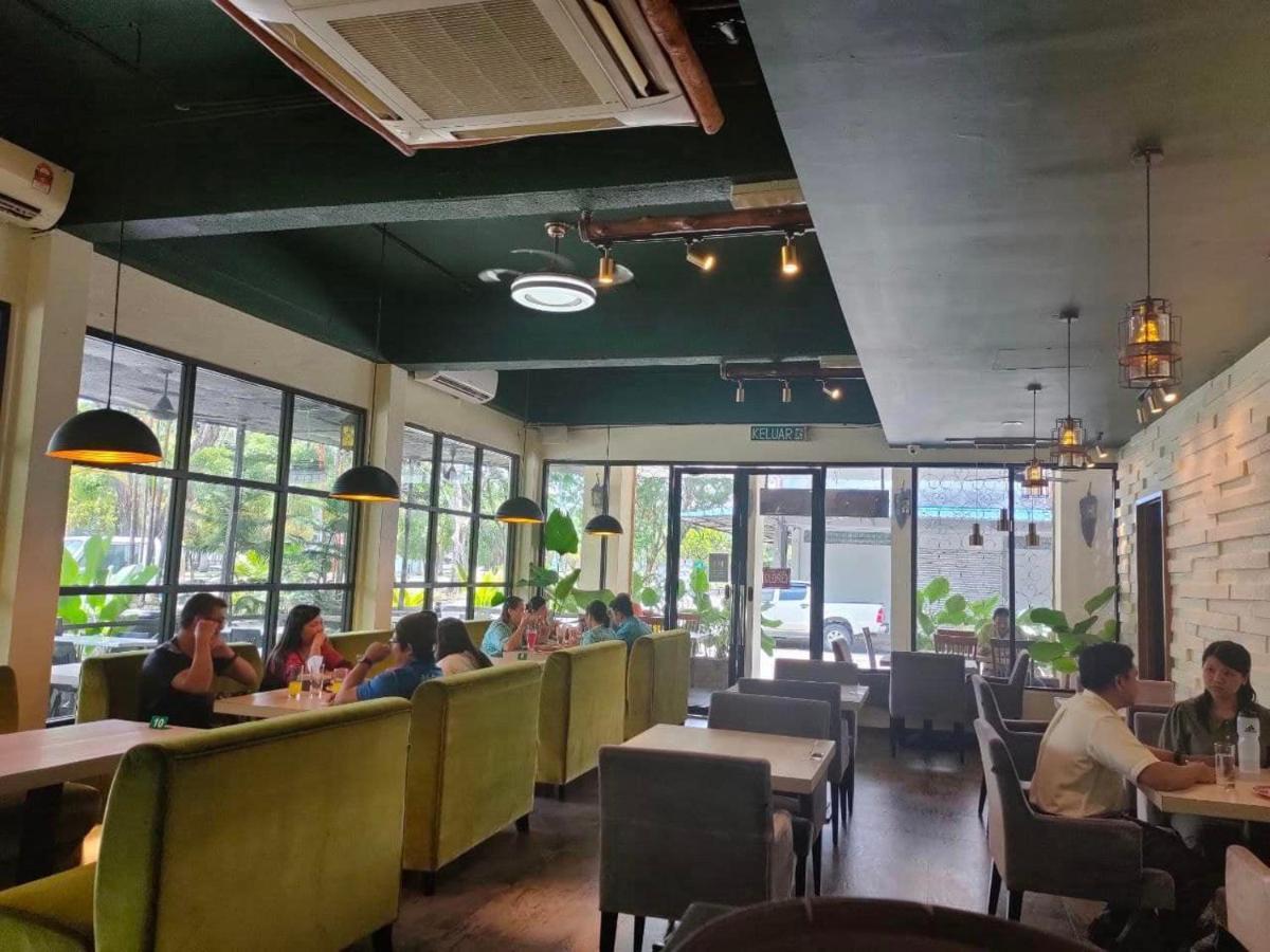 900 Inn Bintulu Exterior foto