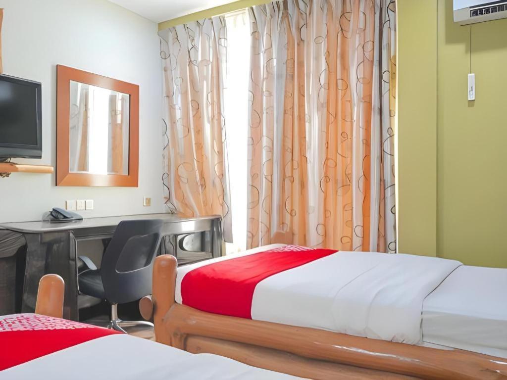 900 Inn Bintulu Exterior foto