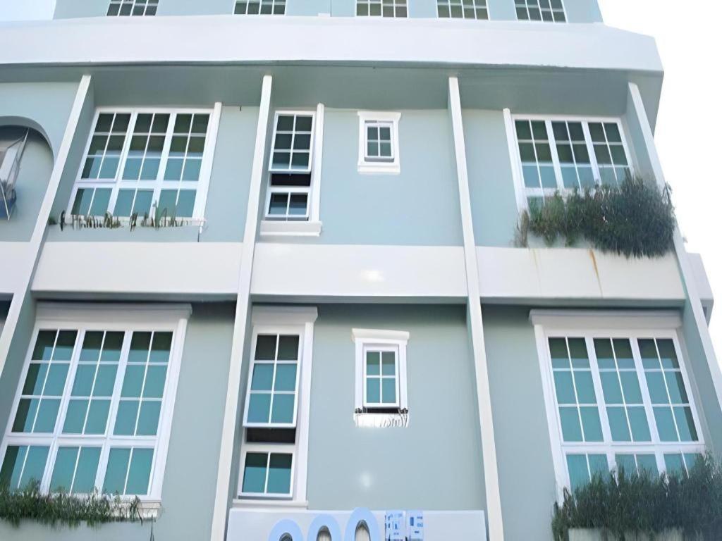 900 Inn Bintulu Exterior foto