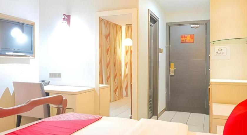 900 Inn Bintulu Exterior foto
