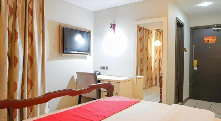 900 Inn Bintulu Exterior foto