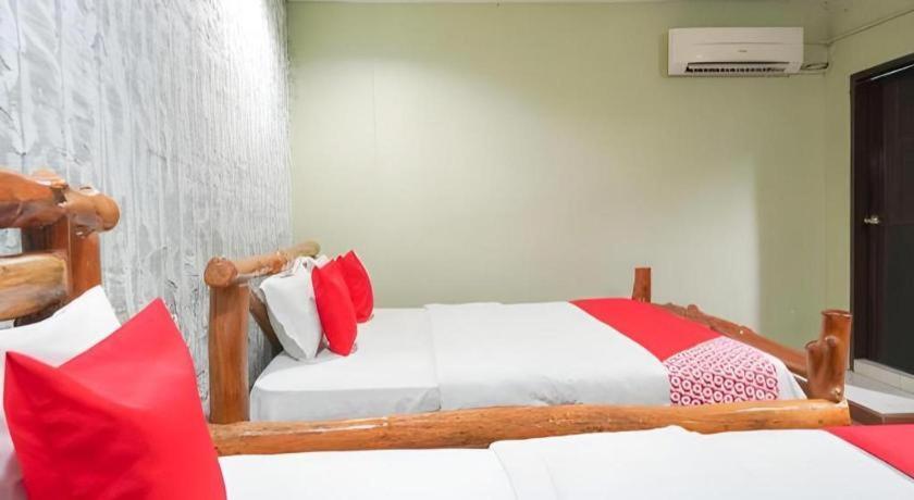 900 Inn Bintulu Exterior foto